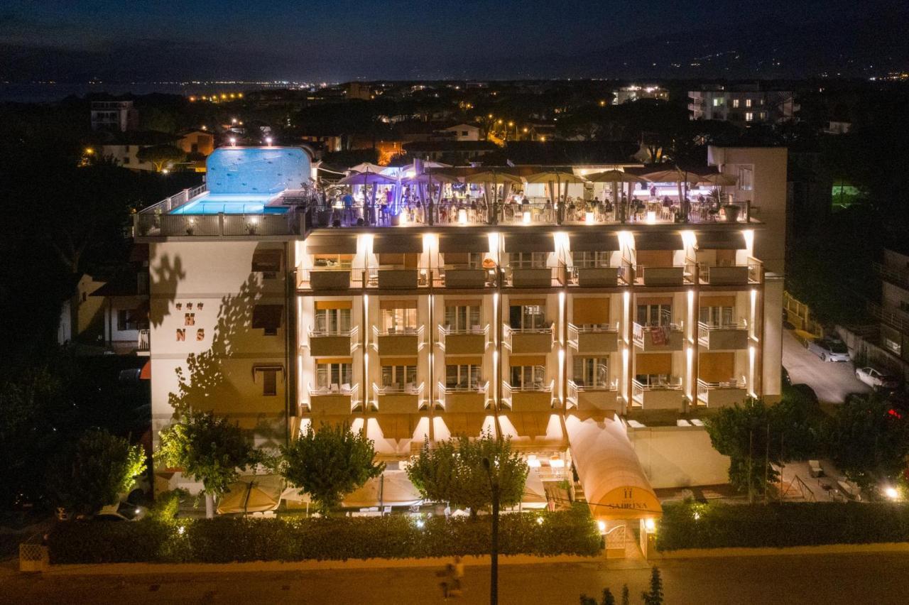 Hotel Nuova Sabrina Marina di Pietrasanta Dış mekan fotoğraf