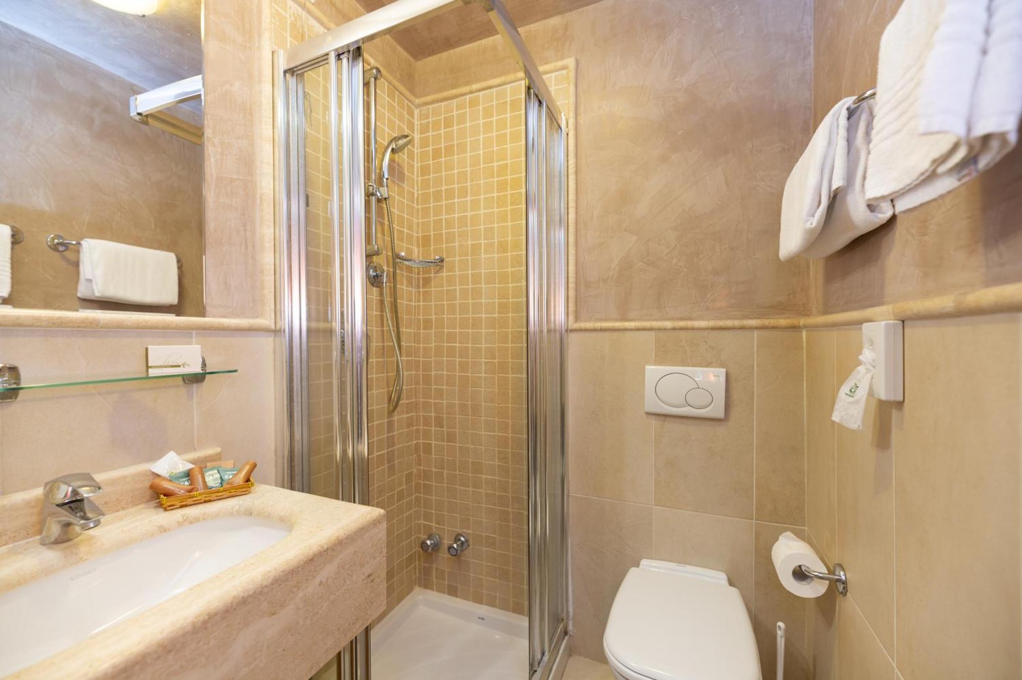 Hotel Nuova Sabrina Marina di Pietrasanta Dış mekan fotoğraf